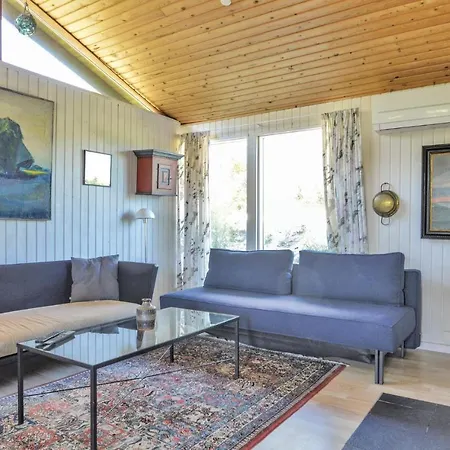 בית נופש Three-bedroom Holiday In *
